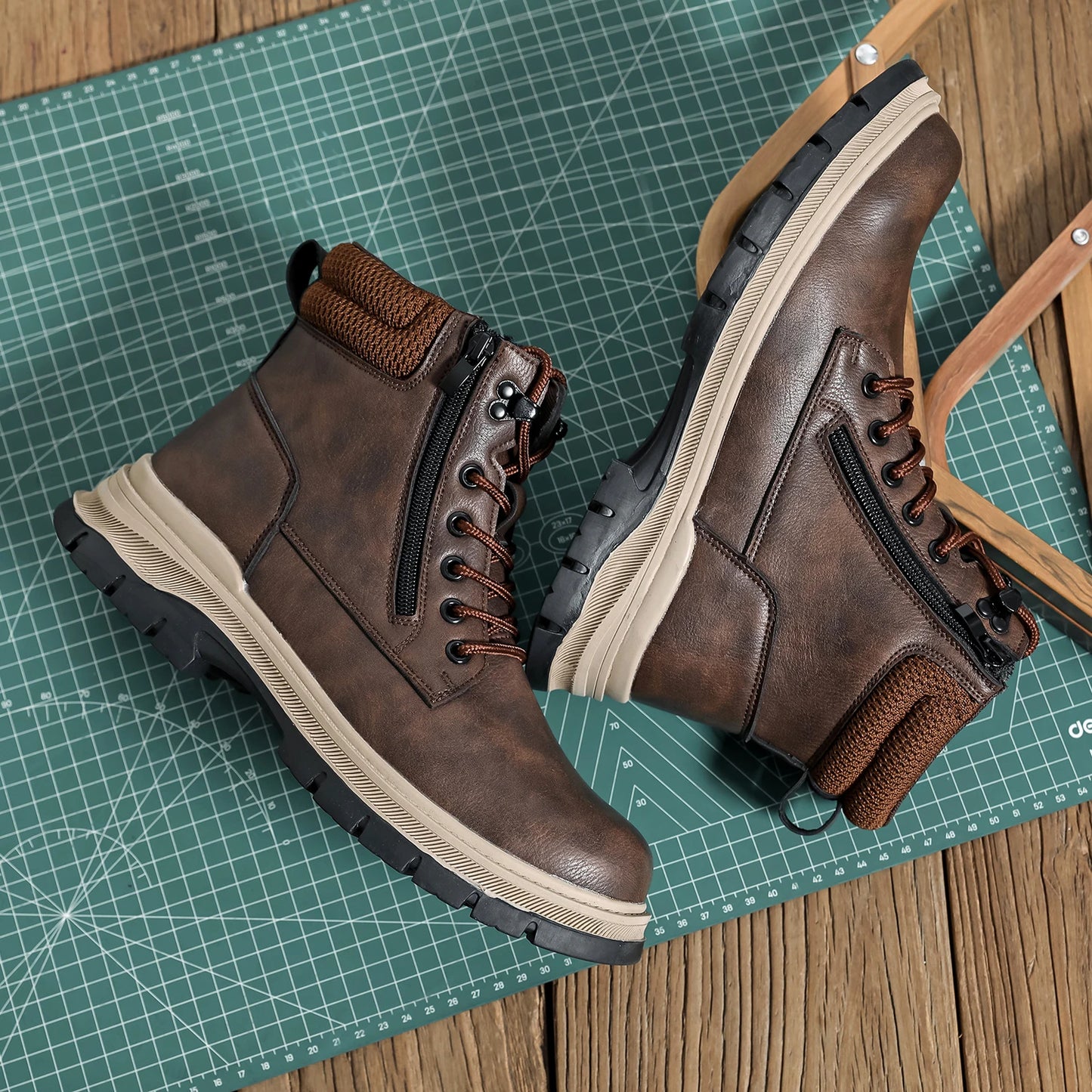 Men's Light Weight Steel Toe Leather Boots