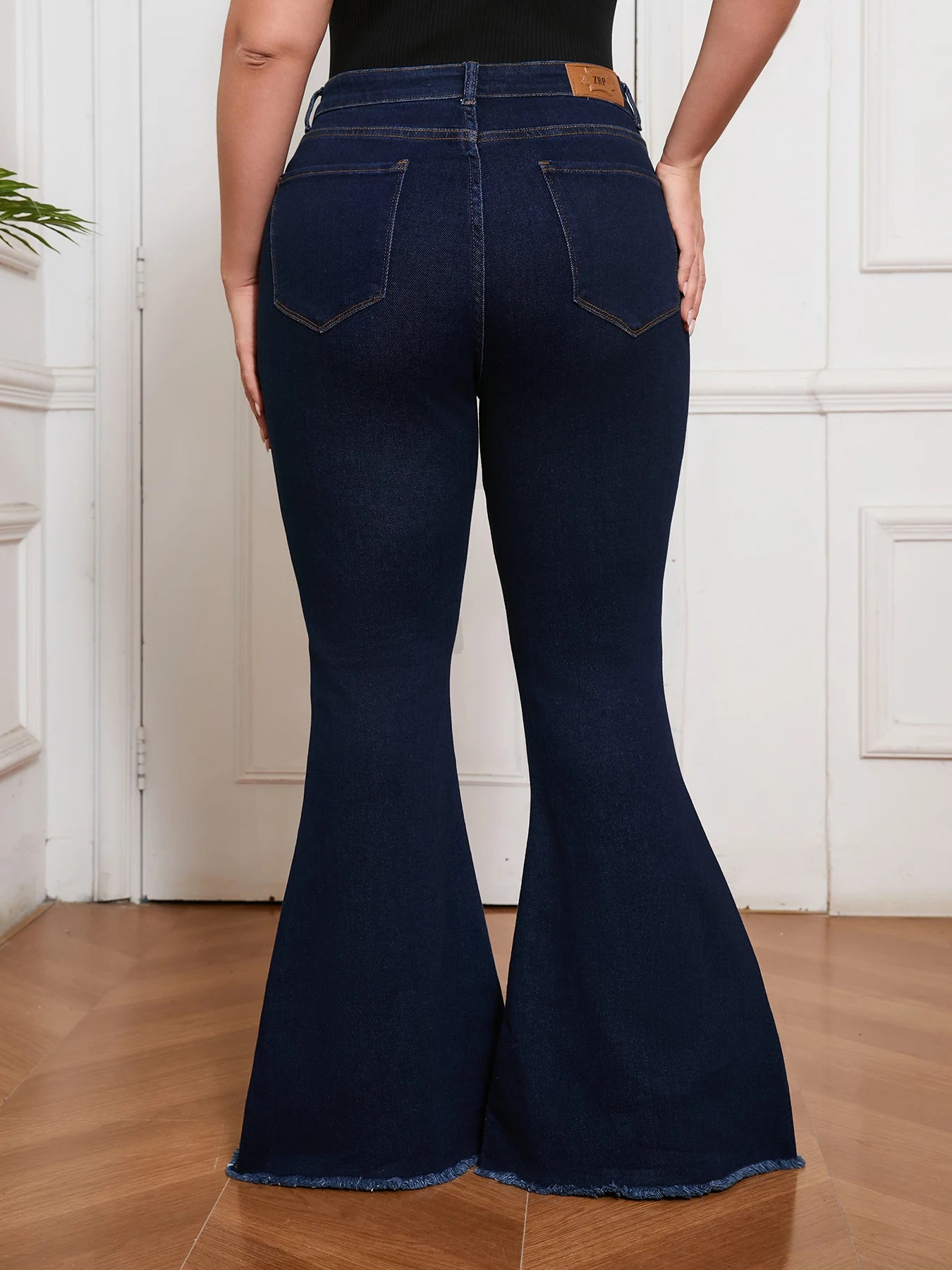 Women's Plus Size Stretch Curvy Fit High Waisted Flared Jeans