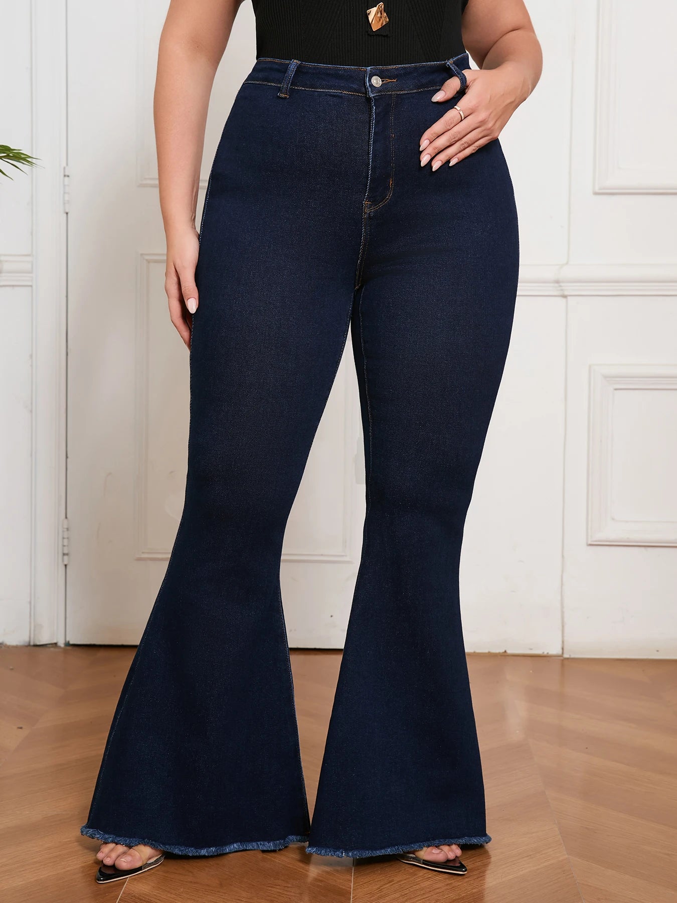 Women's Plus Size Stretch Curvy Fit High Waisted Flared Jeans