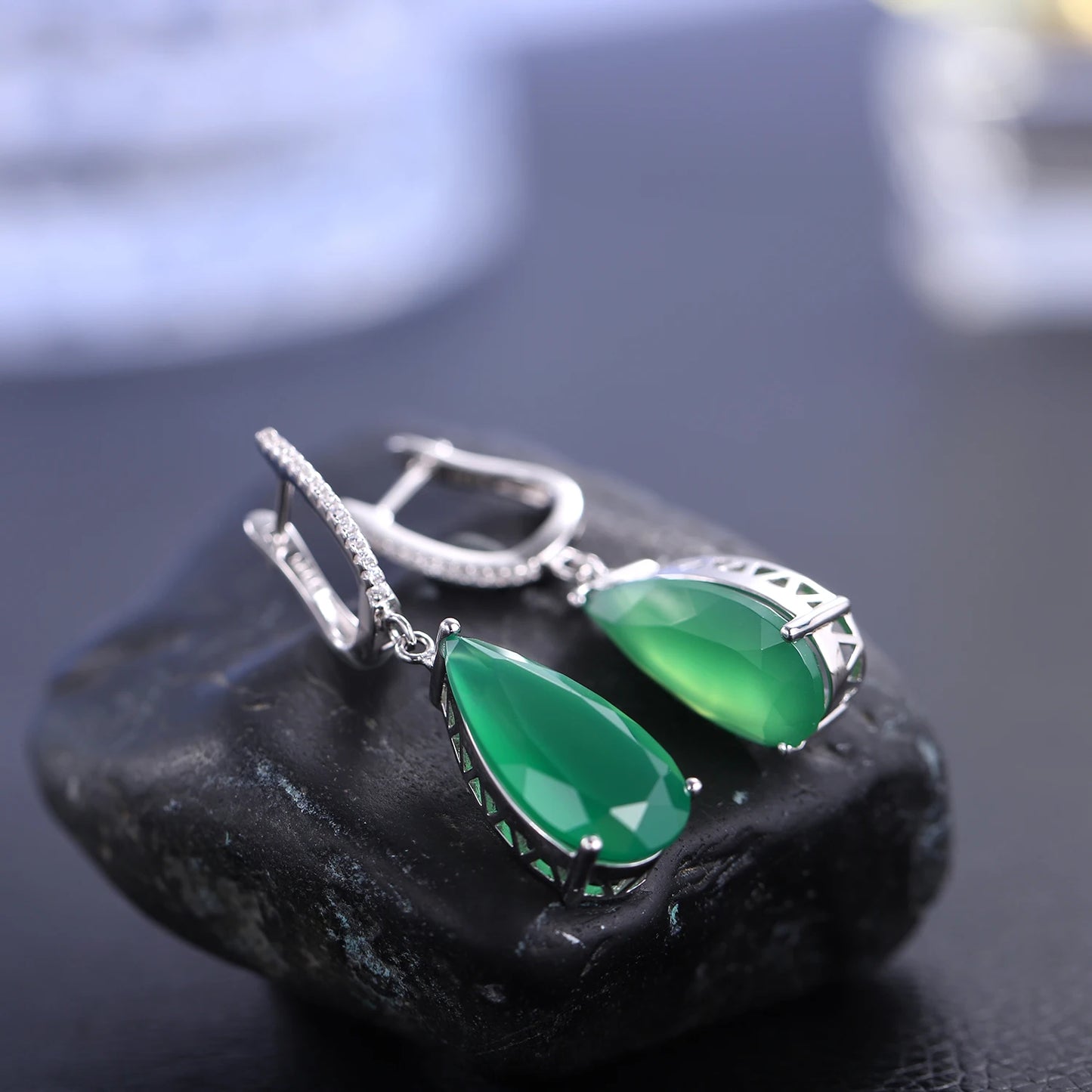 Women's Natural Green Agate Drop Earrings