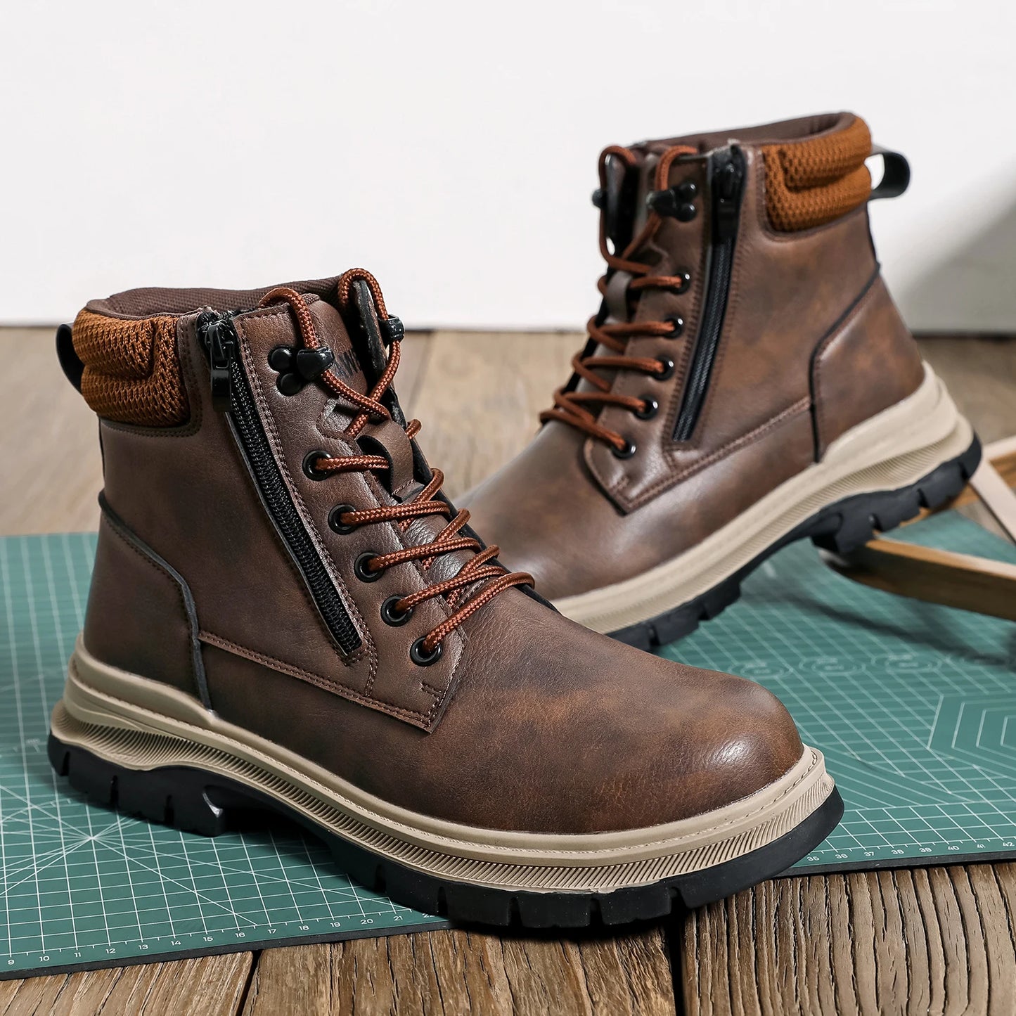 Men's Light Weight Steel Toe Leather Boots